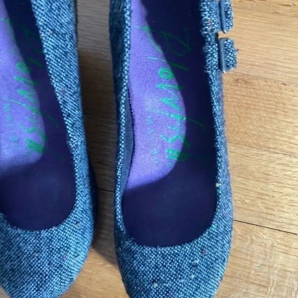 Blowfish Grey Black Tweed Wedges with Buckles - Picture 13 of 16